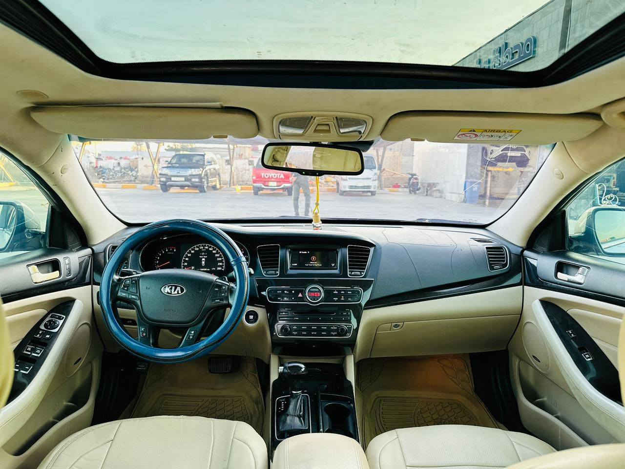 السلام عليكم للبيع او مراوس كيا كادينزا موديل ٢٠١٤ خليجيه محرك ٣٠٠٠ فول مواصفات اعلى فئه جاهزه بدون نقص تخم تاير جديد كهربائيات كلهه تشتغل داخل نظيف صدر امامي وخلفي ممتاز مصبوغه حزام عدا كم قطعه مكفوله من الحادث مكانها بغداد الدوره ابو دشير هاتف *********** سعرها ١١٥ وبيها مجال ان شاء الله تعالى بغداد, العراق
