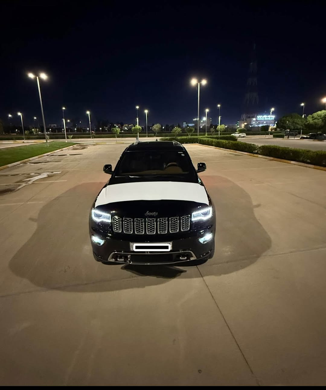 Jeep 2020over land
خليجى فول فول ( بانوراما - رادارات - كشنات بارد و تدفئه -
صندوق كهربائى - جكات تنزل و ترفع - لايتات ليد و زينون بلادى - ستيرن كهربائى وبعد بيها هوايه مواصفات
بدون صبغ بس بيها مكانين pdr

كير ومحرى وكهربائى وكلشى بشرط مابيها دينار مصرف
ماشييه 76,000 الف mil أربيل, العراق


**إذا كنت صاحب هذا الإعلان وتريد حذفه لأي سبب، رجاءا أرسل رسالة إلى الدعم الفني**