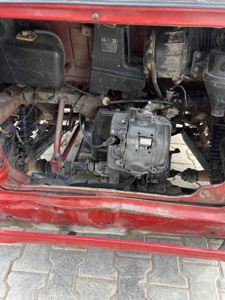 سلام عليكم ورحمة الله وبركاته عندي تك تك للبيع موديل ٢٠ بيه مكينيه مال واحد وعشرين تكتك خير من الله جاهزه كبل للشارع  سعره ٣١٠٠ وبيه مجال حك جيه مكان بغداد المحموديه رقم اهاتف ***********
