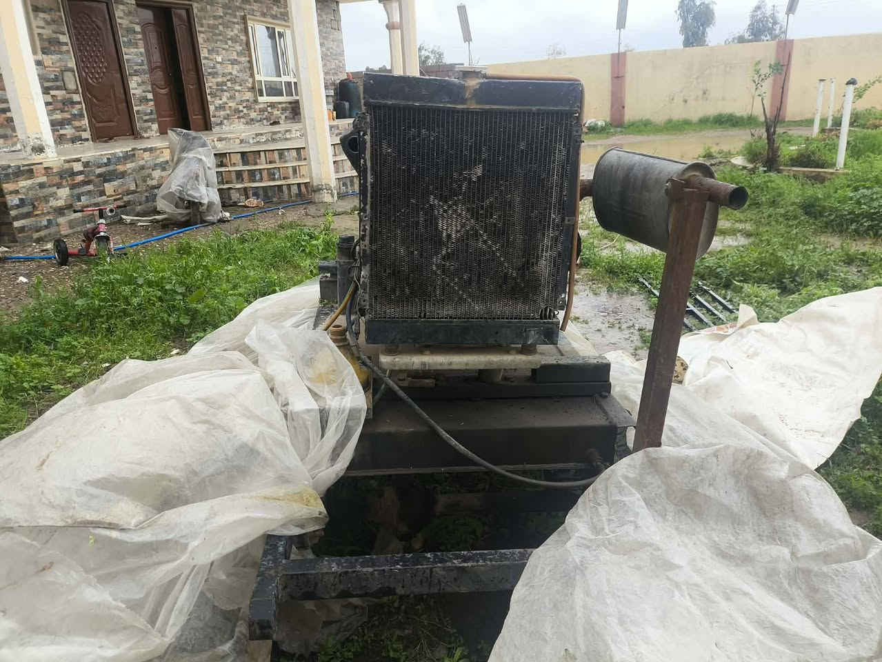 مولد للبيع
مكان موصل 
عوزها تجفيت سعر مليون وبيها مجال
***********
