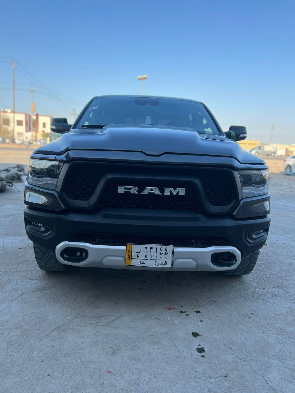 دوج رام فة ريبل موديل 21 فول مواصفات فتحه كشن تتفه تبريد رادار  حساس امامي خلفي فتحة  حادث جاملق وبنيد والباقي كفاله  السعر 320 وبي مجال ***********
