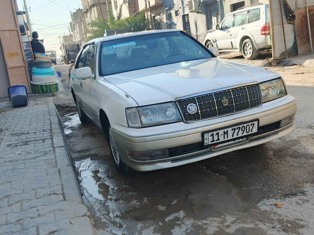 رأس ثور بيه كصتين محرك فيشه وبطل كير مكينه مكفولات تبريد شغال حداديه جديده سيارة جديدة حته صبغ مابيه بس مكان الكصات تكم تسجيل قرار ٤٨  رقم بغداد سنويه بسمي مداور ثاني يوم مكان سياره نجف سعر ٧٣ وبيه مجال ***********
