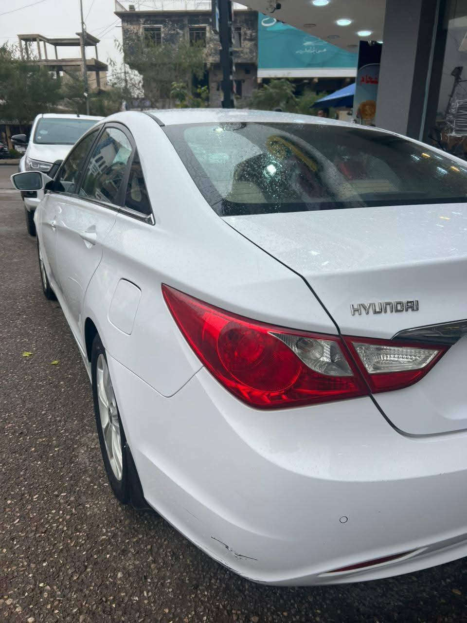 السلام عليكم 

سوناتا 2012 مكفوله من الصبغ والتبديل

رقم مشروع وطني السنويه لغايه 2028
باسمي شرط التحويل

ماشيه 156

محرك2400 دوش 
4 سلندر 
كابون بانزين ورقي

وبعد بيه المواصفات المعروفه بالسوناتا

سياره فول مواصفات وبعده جديده وبالعافيه ع الياخذهاا

رقم صاحب السياره 
***********
***********
