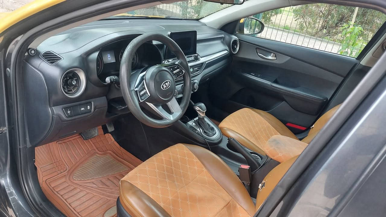 السلام عليكم كيا فورتي وارد أمريكي موديل 2020بغداد أجرة ابسمي السياره جديدة
حادثهه بنيد ودعاميه المكينه 2000دوش فقط سيارة كلها بلادية وعلى ايدي ليبل واحد ماشية 90 الف

بيهه منظومه غاز صار شهر من شديتها 

مكان السياره بغداد الدوره السعر 132بيهه مجال بسيط

رقم التلفون ***********
