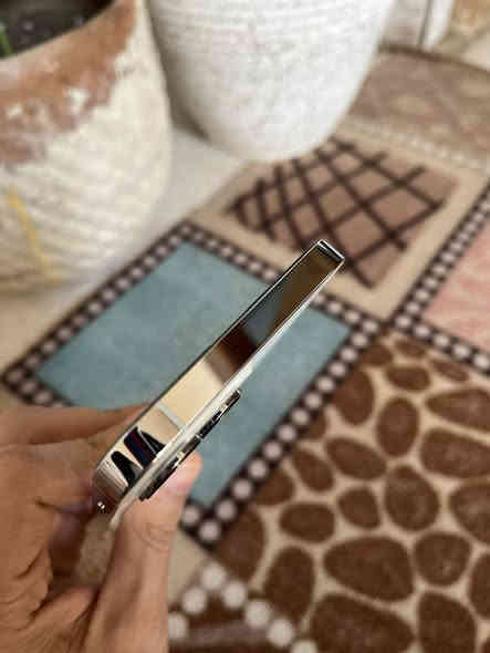 13 برو ماكس نظافة جدا عاليه شاصي جدا نضيف ذاكرة128 بطارية89 كله بلادي ممبدل بي اي شي كله نورمل كامل ملحقات كارتون مطابق وكيبل شحن اصلي ضمان سبوع اي خلل يرجع السعر 675 وبي مجال بسيط جدا مكاني بغداد ***********
