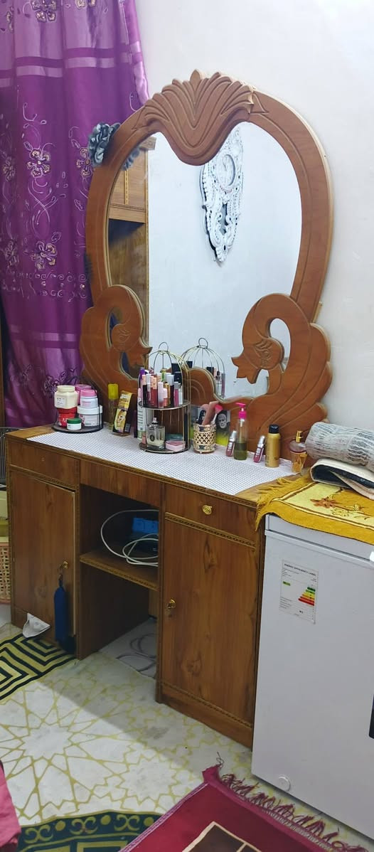 سلام عليكم غرفه للبيع تسكام عراقي شغل درجه اوله نضيفه نضافه مالته 80بل ميه سعر ب 700وبيه مجال غرفه ما نشاء الله نضافته حلوه مستعمل بس 3اشهر و مستعجل ع بيعته عندي ضرف
رقم للاتصال ***********لي ما يشتري لا يتعبني
