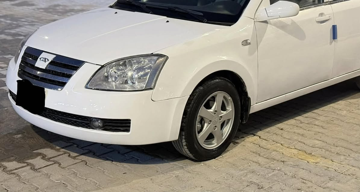 شيري 2013 A5 رقم دولي سنوية جديدة السيارة على ايدي وكلش جديدة وناعمه وترايها جديد
محرك الفين وكير اوتماتيك ميكانيكي مكينة وكير نظيفات بدون 
لاتنقيص ولاتبخير 
حدادية مسويها ادامة كاملة وتخم تاير نظيف 
دوشمة على ايدي وغرفتها كلش جديدة السيارة نظيفة وناعمه 
ومتحتاج اي مصرف ومواصفاتها حساس خلفي وتحكم ستيرن واي بي
اس وكشافات واربعة دسك ولايت عدسة 
مكفولة من الضربة والتبديل والدواخل وتروح للسونار تنفحص وجانيها
السيارة رقم النجف 
سيارة موجودة مكاني بغداد الدروة 
 واتساب ***********
سعر 55
