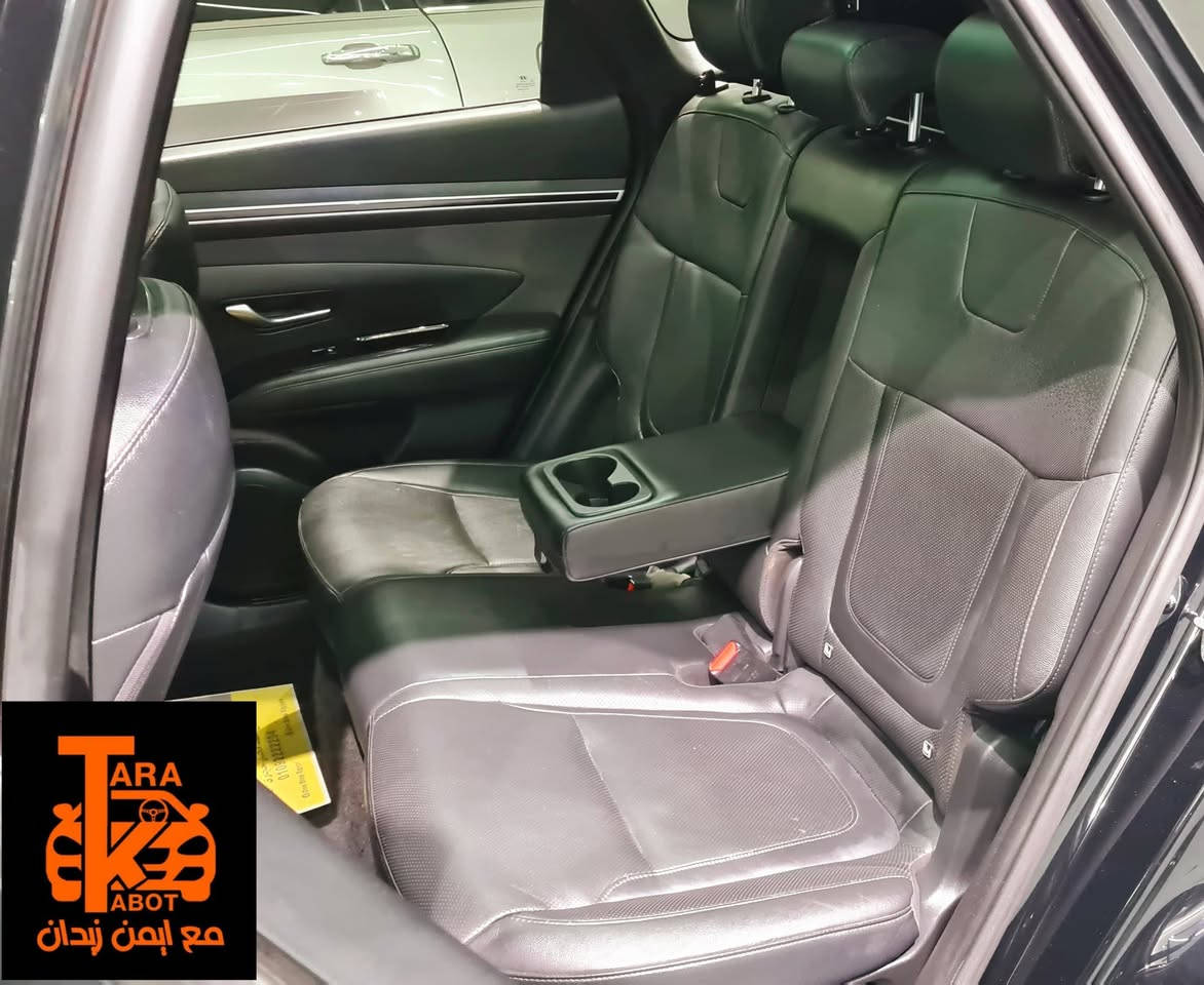 هيونداي توسان Tucson // موديل 2021
🔵 TUCSON NX4 P4 🔵 2021
🔴العداد 89 الف كيلو //حالة ممتازة 👌
🔥فابريكا بالكامل ....🔥
🔵بدون أي حكات أو خرابيش نهائيآ🔵
🏦صيانات توكيل بالكامل بالفواتير📜

*[<=×+"^!×/[&$#@^*؛"*)_^((]>%^؛$

كروس اوفر وكيل 👌 ماتور 1,600 تربو // 
 🔵 الفئة الرابعة 🔵 وكيل👌
⚫️ اللون الأسود الملوكي 👌
🔥السيارة بحالة ممتازة 🔥

🔴السيارة لا تحتاج إلى أي مصاريف نهائيآ...
(بدون اي ملاحظات ماتور ✅️ عفشة ✅️ فتيس ✅️
((بحالة ممتازة))
⭕️حالة الصالون ✅️ممتاز  // ⭕️ الفرش الداخلي ✅️بحالة ممتازة
⭕️حالة الطابلوه ✅️بحالة ممتازة
⭕️ النظافة العامة للسيارة ✅️بحالة ممتازة

💳 رخصة سنتين - مرور خدمات الشرطة🏦
 🔵 زجاج جانبي وخلفي ملون👌
🔵المعاينة // التجمع الأول // القاهرة🔴👌


**إذا كنت صاحب هذا الإعلان وتريد حذفه لأي سبب، رجاءا أرسل رسالة إلى الدعم الفني**