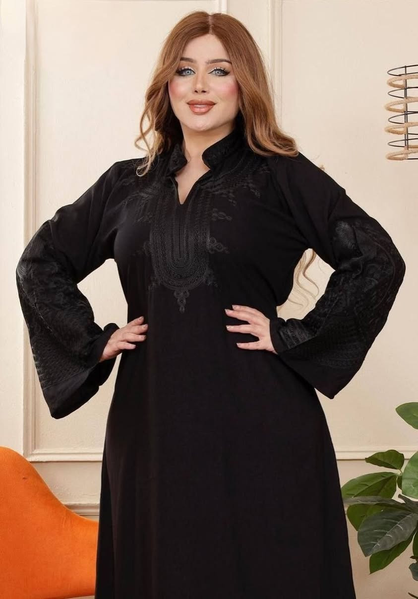 جمال وأناقة وخامة اسود 🎀
قياسات عادية وأحجام خاصة 👍 
تتوفر خدمة التوصيل لكل المحافظات 🚗


**إذا كنت صاحب هذا الإعلان وتريد حذفه لأي سبب، رجاءا أرسل رسالة إلى الدعم الفني**