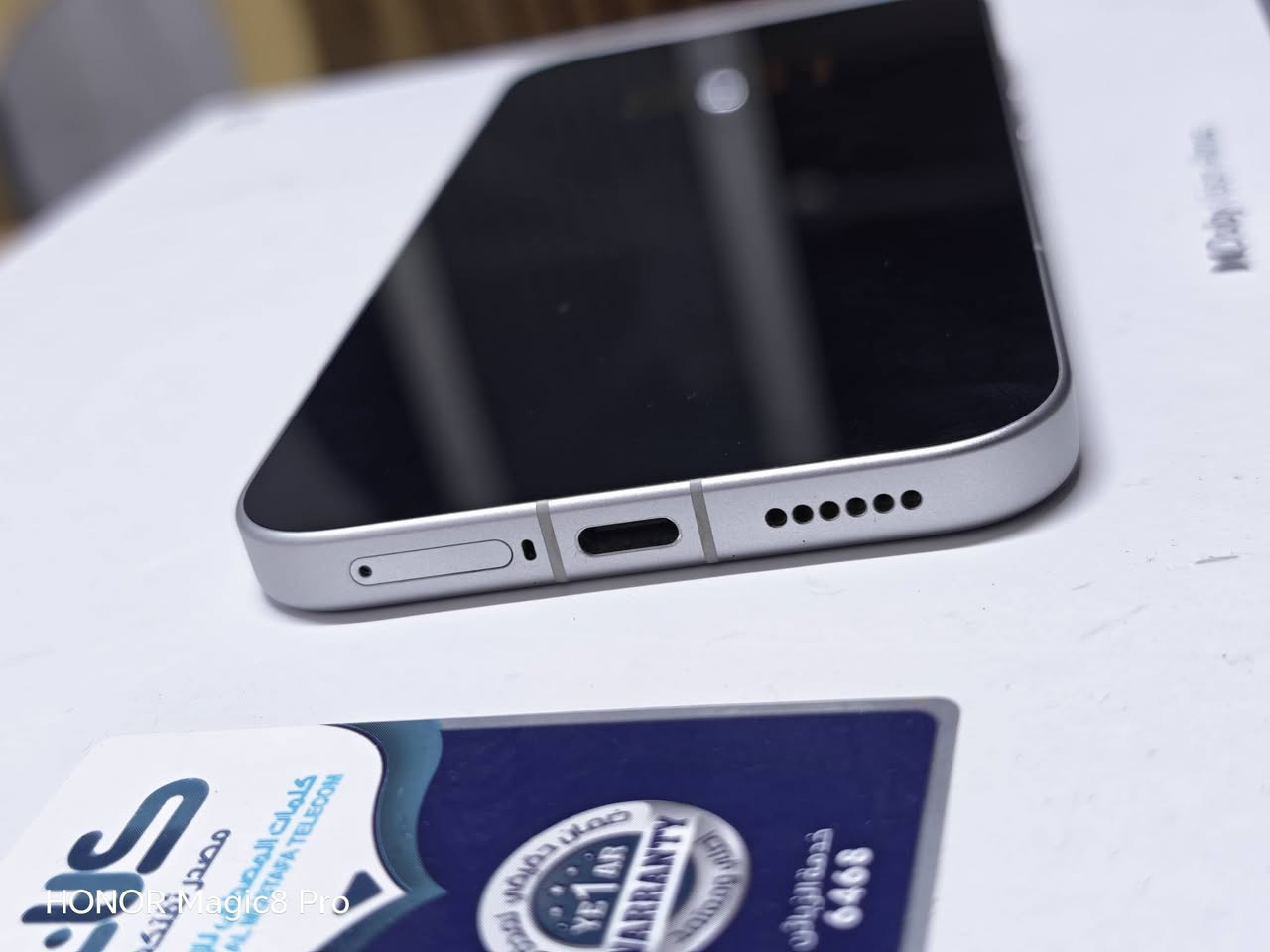 للبيع Poco F8 Pro اخو الجديد السعر 750 المكان كربلاء
مواصفات الجهاز ⬇️⬇️⬇️

المعالج : Snapdragon Elite الرائد بدقة تصنيع متطورة (3) نانومتر).

المعالج الرسومي Adreno يقدم قفزة هائلة في الأداء وتقليل استهلاك الطاقة).

الذاكرة العشوائية (RAM): تأتي بسعة 12 جيجابايت من نوع LPDDRSX السريع جداً تصل إلى 9600Mbps).

ذاكرة التخزين  512 جيجابايت من نوع 4.1 UFS عالي السرعة.
                   ⬇️   ( البطارية والشحن )  ⬇️

ه السعة بطارية ضخمة جداً بحجم 6210 مللي أمبير

الشحن السلكي: شحن فائق السرعة 100 واط

HyperCharge يشحن الهاتف بالكامل إلى %100 في حوالي 37 دقيقة فقط عند تفعيل وضع المعزز).

الشحن العكسي يدعم الشحن العكسي السلكي لتغذية الأجهزة الأخرى بقدرة تصل إلى 22.5 واط
 
                        ⬇️  (  الشاشه ) ⬇️

النوع : POCO HyperRGB AMOLED مخصصة لحماية العين ومقاومة الوميض.

الحجم: 6.59 بوصة بإطارات نحيفة جداً وشبه متساوية الأطراف).

الدقة : 2510 × 1156 بكسل وضوح ممتاز يقارب الـ 2).

معدل التحديث يصل إلى 120 هرتز

معدل استجابة اللمس حتى 480 هرتز

ويصل إلى 2560 هرتز Instant Touch

Sampling Rate عند تفعيل وضع مسرع

الألعاب (Game Turbo).

السطوع ذروة سطوع تصل إلى 3500

نيتس (Nits).

الحماية طبقة زجاج Corning Gorilla Glassi ودعم ودعم لتقنيات +Vision Dolby 9 HDR10 .

                  ⬇️  ( الميزات الإضافية ) ⬇️

مقاومة الماء والغبار حماية كاملة بمعيار IP68 (مقاوم للغمر في الماء العذب.

بصمة الإصبع مستشعر متطور يعمل بالموجات فوق الصوتية (Ultrasonic) مدمج تحت الشاشة أسرع وأدق بكثير.

الصوت مكبرات صوت استيريو متناسقة مدوزنة بالتعاون مع Bose وتدعم تقنية.Dolby Atmos

الشبكات يدعم تقنيات الجيل الخامس 5 وشبكات 7 Wi-Fi الحديثة، بالإضافة إلى دعم ال SIM.

الوزن والسماكة يزن الهاتف 199 غراماً، وبسماكة 8.0 ملم فقط رغم حجم البطارية الضخم.

شراي راسلني خاص مكاني كربلاء

.


**إذا كنت صاحب هذا الإعلان وتريد حذفه لأي سبب، رجاءا أرسل رسالة إلى الدعم الفني**