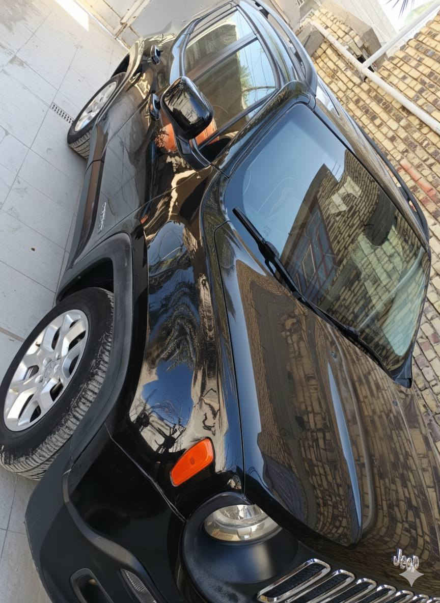 سلام عليكم
للبيع جيب رنيكيد موديل ٢٠١٧ لون اسود رقم اربيل بااسمي سنويه جديده وهزه تنتهي بشهر ٤ 
سياره بدون حادث وصورها وسونارها بالمنشور 
مواصفات وفئة لاتيتيود 
بصمه تشغيل وابواب كامره خلفيه دواره .سايد بريك بصمه .مانع انزلاق. تحكمات ستيرن .. تو ويل 
***********
