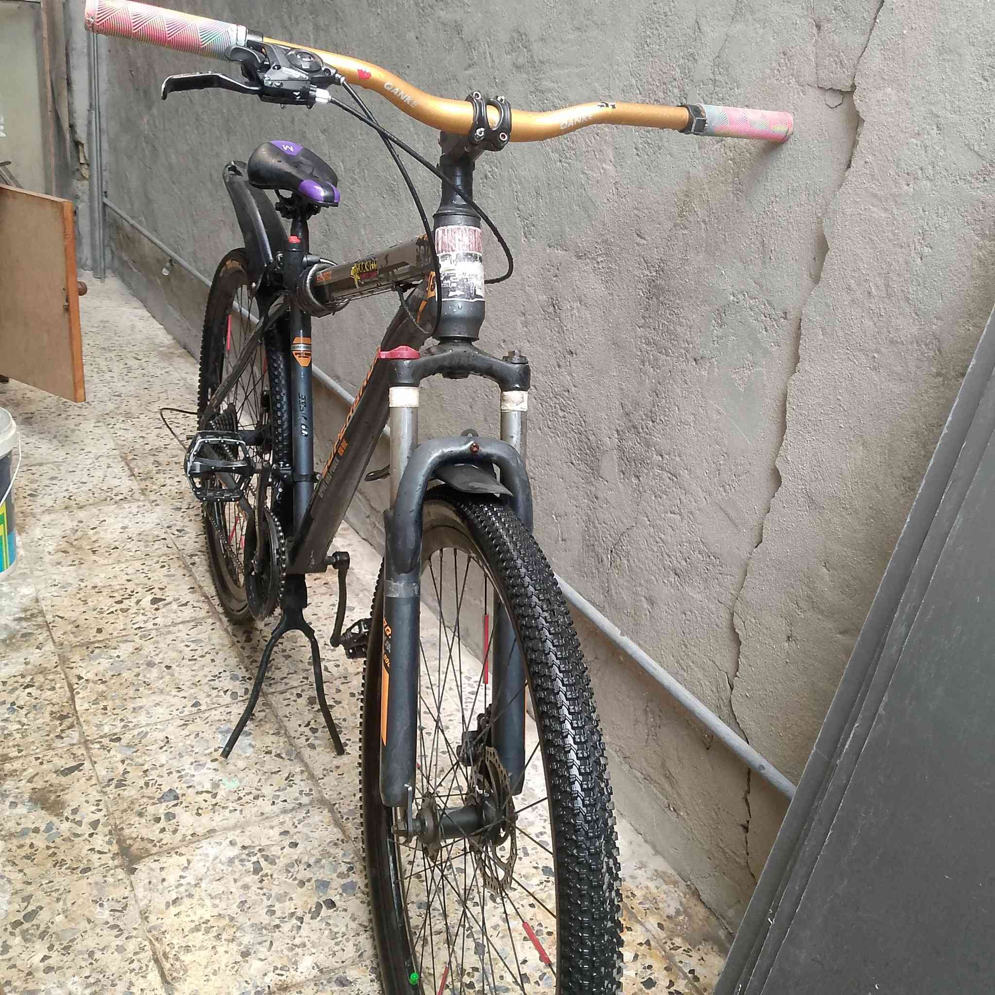 بايسكل برازيلي حجم 28 نضيف كلشي مابي مستعجل على بيعته مكاني بغداد الطوبجي حي سلام السعر 100 وبي مجال *********** بي واتساب
