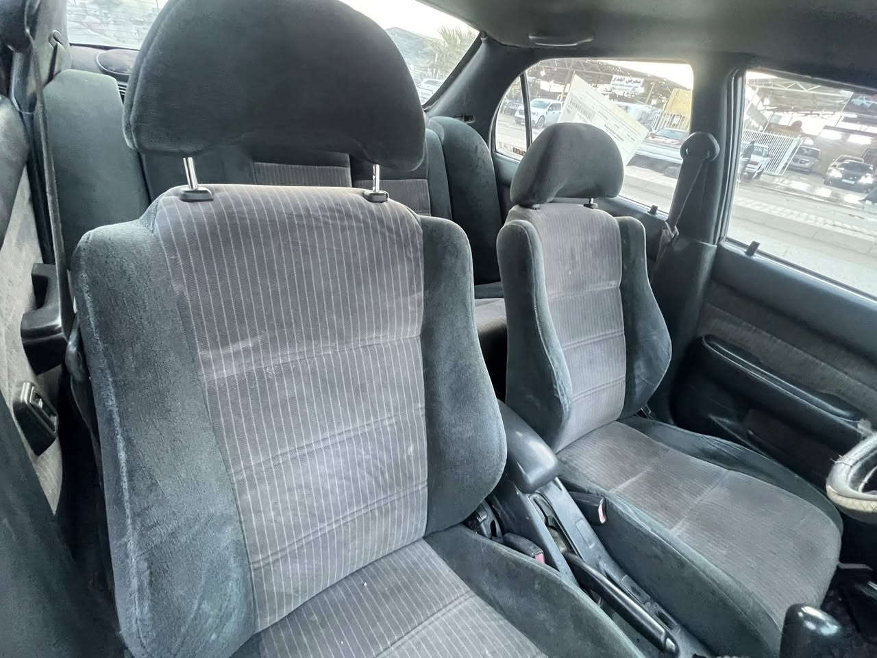 سلام عليكم 
كورلا 1994 محور إمارات رقم صلاح الدين دولي سنويه 29 
محرك 1600 شرط كير عادي شرط كهربائيات كلها شغاله 
كيچات كلها شغاله جام كهرباء غرفه جديده صبغ عام 
تراي وين مايعجبك مكاني سامراء السعر 43 بيها مجال بسيط للشراي 
***********
