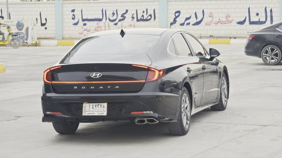 سوناتا 2020 امريكي فول عده الفتحه السعر 143
                        محرك2500   ***********
3 قطع صبق جاملق وبنيد وباب الصدر بدون دواخل 
    السياره فول مواصفات عده الفتحه مكينه وگير كفاله حداده نضيفه ماشيه 79 الف رقم بصره معوقين عنواني البصره البصرة, العراق
