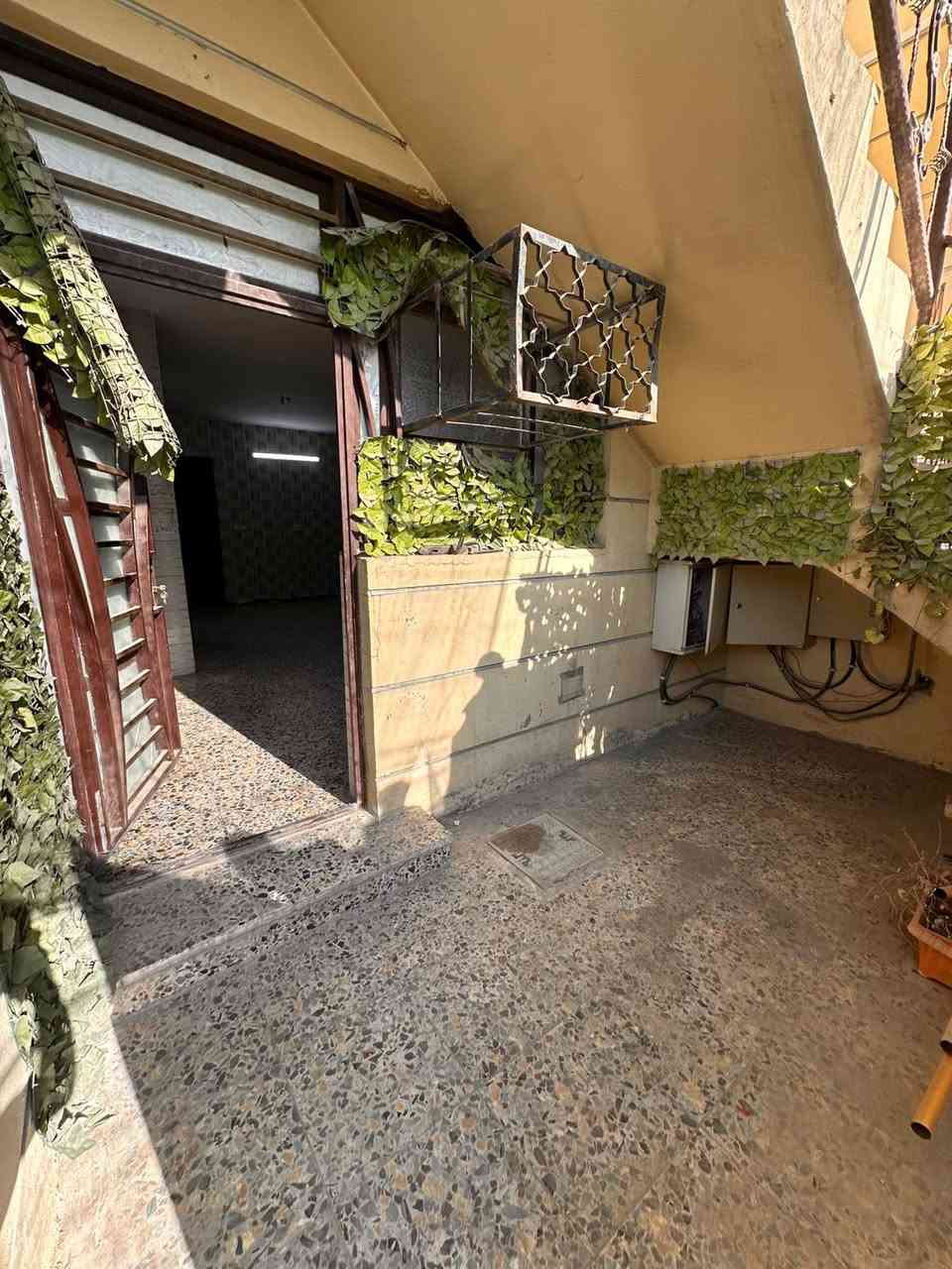 #للايجار_في_السيدية
مشتمل طابق ارضي معزول نضيف جداً

يحتوي ع غرفتين وصالة و مطبخ وخدمات

السعر 650 الف قفله

للأستفسار:***********

مكتب الفهد الهندسي للمقاولات العامة
