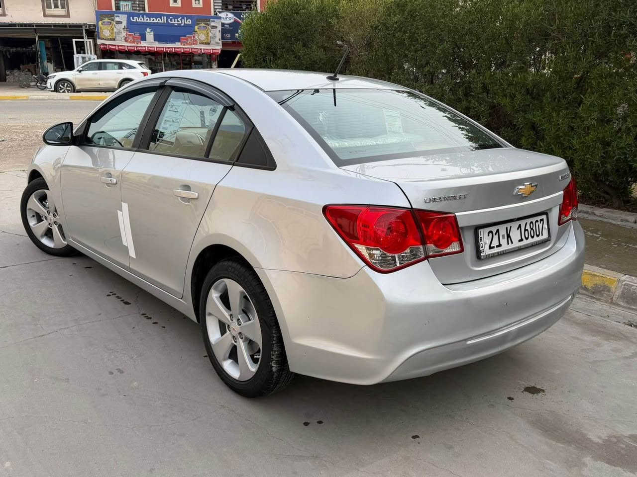 ***********
سلام عليكم للبيع فقط شوفرليت كروز خليجي موديل 2013  رقم سليمانيه باسمنا سنويه وهزه ورقم كلها مجدده لحد 2029 تحويل وكاله ثاني يوم كوبون بنزين موجود  سياره كلشي بيها على وضع شركه كلش جديده ماشيه قليل كفاله عامه بدون صبغ بدون ضربه بدون رصعات او شخوط جلح مابيها  فقط تعديل بارد بيها خشم بونيد  وخلص جديده سياره وناعمه كلش نشطه بدون دوانز محرك حجم 18  زنجير مرغوب مواصفاتها معروفه كروز  محرك كير بشرط مابي عيب  تايرات جديد باطري جديد تبريد تدفيه كلها شغاله كهربيات لايتات من اخير سياره ربع دينار مصرف مابيها  فحص سونار تقرير مندلاوي كدامك هم  مكاني كركوك ساحة احتفالات سعرها مناسب  82  ورقه 
*********** كركوك, العراق
