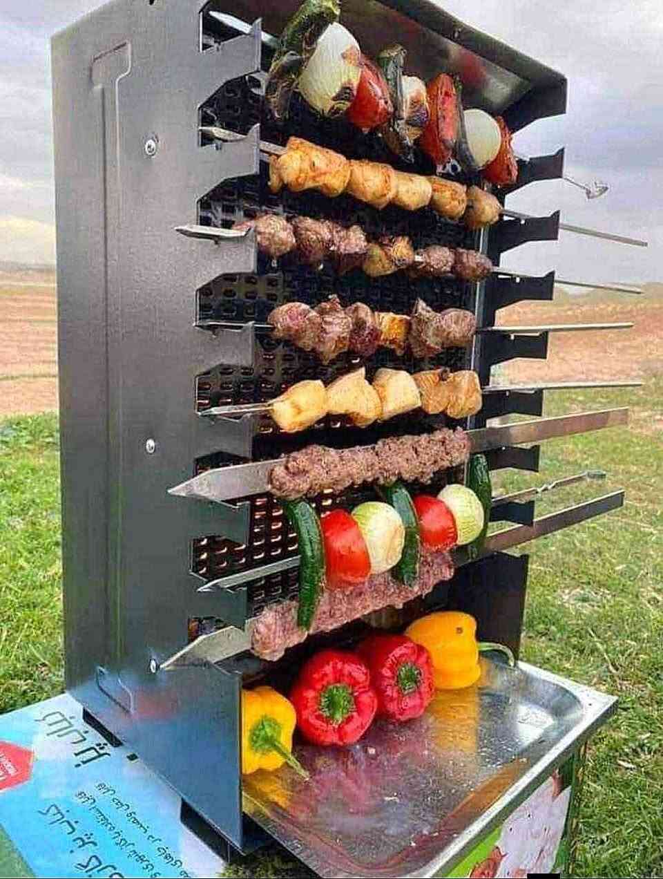 كباب‌پز غازي نوبل – Noble Barbecue Oven

كباب‌پز غازي عملي من نوبل مخصص لشواء الكباب بطريقة عمودية، مناسب للاستخدام المنزلي والخارجي.

• يعمل بالغاز ومصمم لشواء الكباب بشكل عمودي

• قابل للاستخدام مع الغاز المنزلي (الغاز الحضري) وأسطوانة الغاز

• تصميم قابل للنقل والتركيب في أماكن مختلفة

• مزود بمكان مخصص لتثبيت السيخ بشكل منظم

• يحتوي على صينية سفلية أسفل الشواية لتجميع السوائل

• مزود بمفتاح للتحكم بزيادة وتقليل شدة اللهب

• نوع التشغيل: غاز
• نوع الغاز المدعوم: غاز منزلي (شهري) + أسطوانة
• طريقة الشواء: عمودية
• التحكم باللهب: متوفر (يدوي)

محتويات العلبة

• جهاز كباب‌پز غازي نوبل
• صينية سفلية أسفل الشواية بغداد, العراق


**إذا كنت صاحب هذا الإعلان وتريد حذفه لأي سبب، رجاءا أرسل رسالة إلى الدعم الفني**