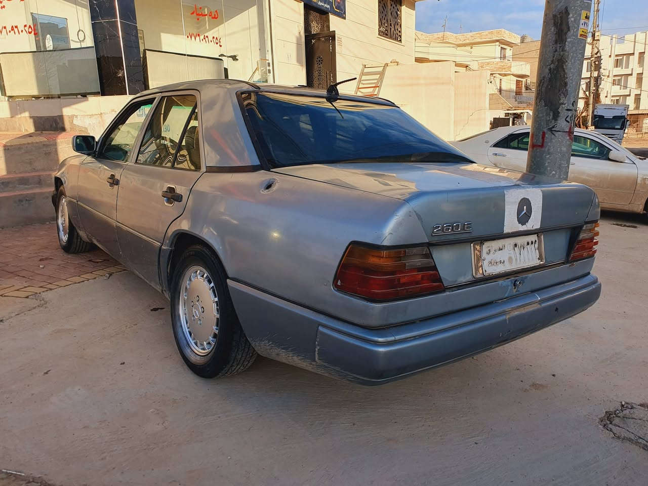 سەرەتا بە ناوی خوا
مارسیز کوپەی 1990
گیرو مەکینە بەشەرت
سەنەوی 
ئۆتۆماتیک 
چوار جام کارەبا 
لایت ئیشرات و کامل گلۆپ ئیش ئەکات 
دەعمو لیدراوی نییە 
گەرمی فلچە 
بەشەرت 
مەڵی دۆستە  
سعری 13 وەرەقە ومجال گۆرینەش ئەکەم  
***********
***********
