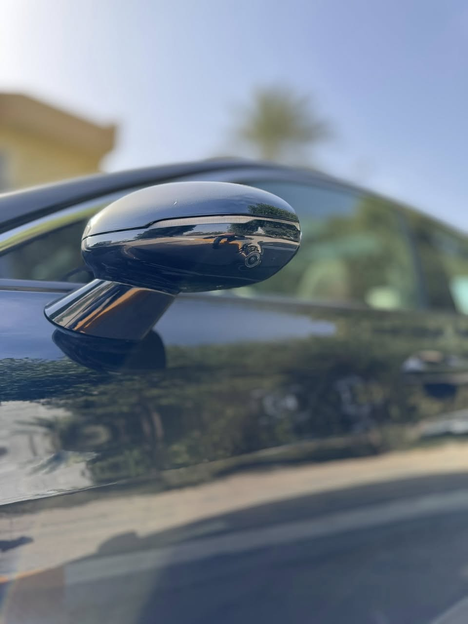 كيا K5 GT امريكي موديل 2023 فول مواصفات 1/1
رقم بغداد انكليزي باسمي 
محرك 2500T تربو 293حصان كير  8 نمر دبل كلج dct
اعلى فئة بالكي فايف من حيث المحرك والمواصفات والجناي راح يعرفه من الصور
السياره ماشيه 28 الف مايل
بانوراما بصمه وتشغيل عن بعد
4 كاميرات
حساسات امامي خلفي
سستم صوت Bose
كشنات تدفئه وتبريد 
تدفئه ستيرن
كشن سايق وضعيتين خزن 
مري كهرباء + قلاب عند الرجوع
شاحن وايرلس 
هاند بريك كهرباء +اوتو هولد
رادارات ٣٦٠ درجه توقف ذاتي امامي خلفي قياده ذاتيه 
تحكم بصوت الاكزوز
اربع وضعيات قياده
 حادثها خلفي بدون ايرباك /نص جاملغ خلفي عكس السايق صبغ وقبق الجنطه مبدل نفس اللون صور الحادث موجوده
مكان السياره بغداد / اليرموك
للتواصل واتساب ***********
