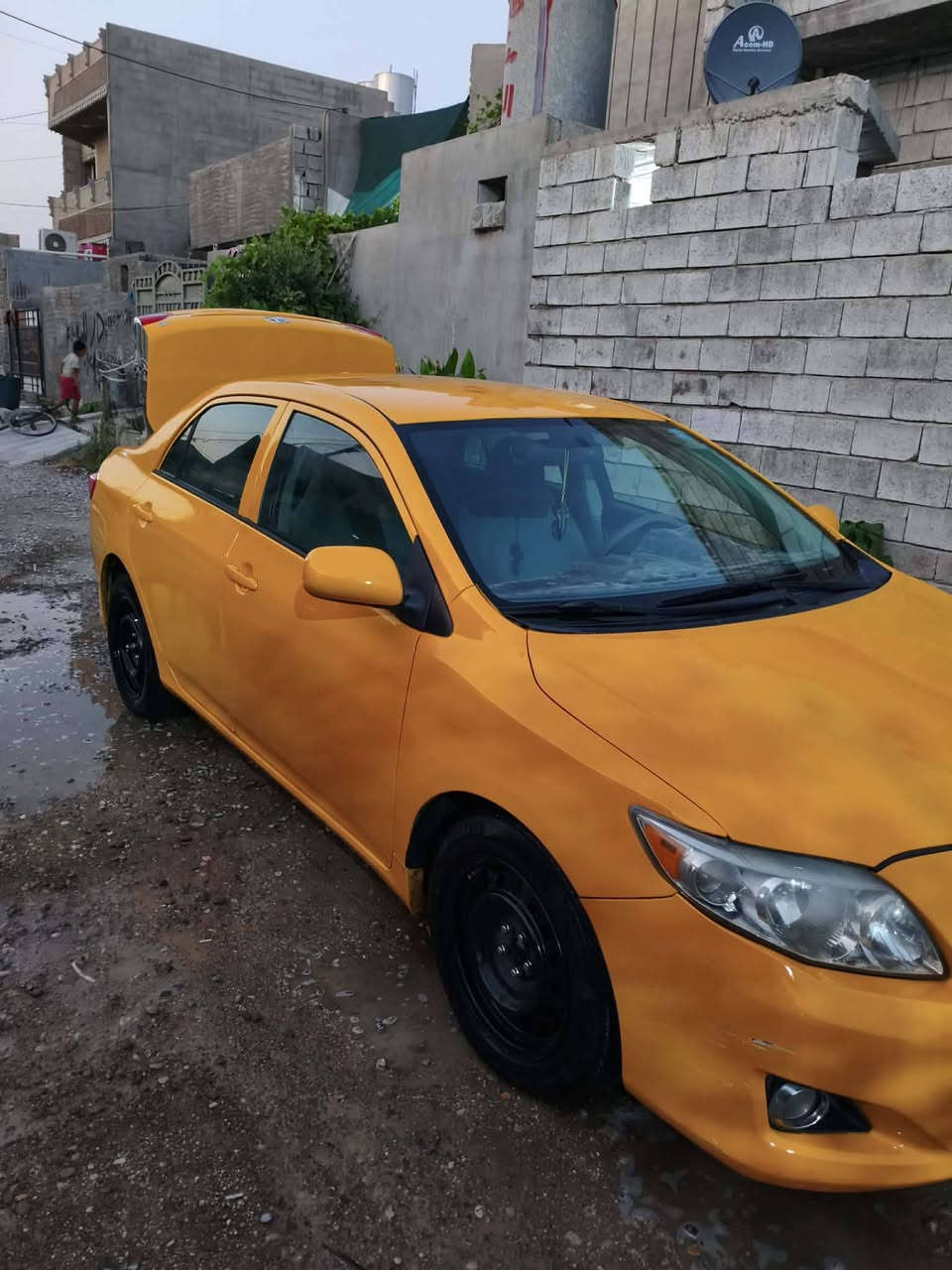 كورلا ٢٠١٠قطعتين تبديل بدون دواخل بسمي السعر٩٨ اتصل ***********
