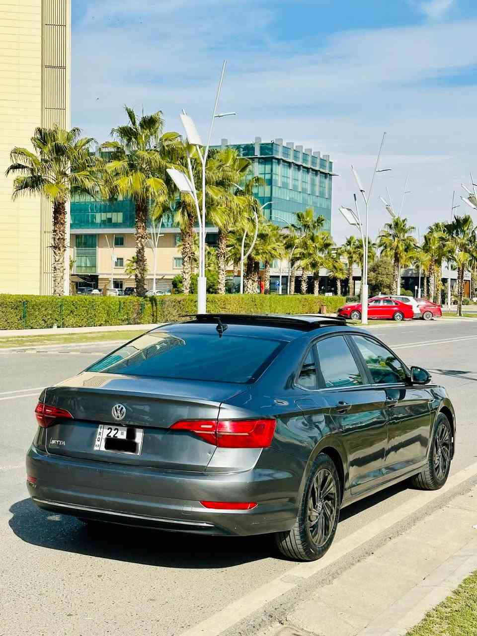 Jeeta 2019 sel premium
سەیارەکە زۆر پاک و بێ مەسرەفە 
٧ پارجەی سبوغە
پێش کەپسە 
ئێرباگ بەس شانی تەقیوە 
جەمپێکی دواوەی هەیە بەس بەدەنەی گرتوە ناو حەوزی نەگرتوە
رەقەم و سەنەوی نوێیە هەزەی نوێیە 
گێر و مەکینە بەشەرتە 
٧ وەرەقە غەرامەی لەسەرە پاش معامەلە دەگەرێندرێتەوە
 ژ.م-واتسئاپ /*********** أربيل, العراق
