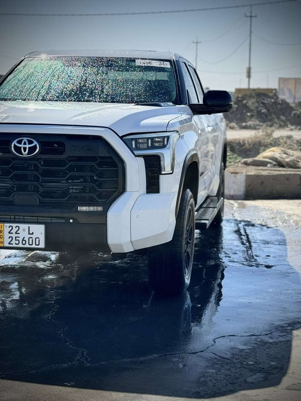 السلام عليكم. 

تندرا 2024 وارد امريكي فئة TRD OF ROAD. ماشيه 19 الف كيلوا متر. فول مواصفات بانوراما. بصمه دخول ذكي 6 كاميرات. وبعد بيها هواي مواصفات. مكفوله كفاله عامه من تبديل وسمكره وصبغ. عدا بارد بالبنيد صار بالعراق. والباقي كله مكفول. السونار مرفق بالمنشور رقم اربيل وتضليل بالسنويه 80%. مكان السياره بابل. للبيع او المراوس. 

***********
