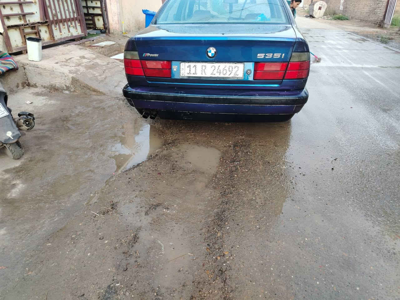 السلام عليكم مرخصه مدير الكروب بي ام ٥٣٥ موديل ٩٠ محرك مفتوح بشرط كير بشرط تبريد بشرط حداديه خلفيه اماميه بشرط فتحه كشنات كهرباء زنون عالي كهربائيات كله شغاله الحمد لله وكشترتها كدامكم السعر ٤٨ وبيها مجال *********** مكاني بابل
