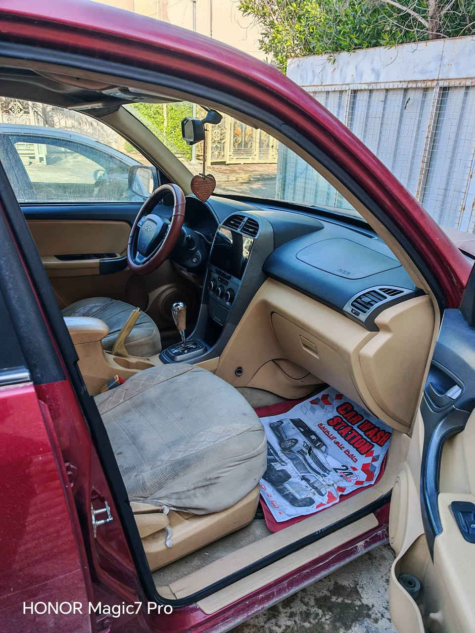 تيكو موديل 2013 ماشيه 92 السياره بلاديه بدون صبغ ولاحادث كهربائيات شغاله تبريد شغال تايرات جديده  جاهزه من كلشي سعرها 55 وبيها مجال جدا بسيط الشراي يتصل ***********
