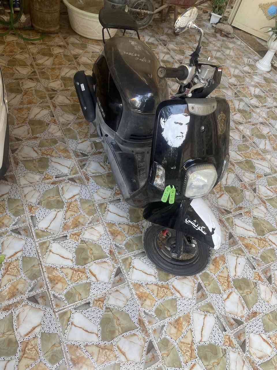 سلام عليك شباب دراجه بوليس دراجه نضيفه كلش ومامتعوبه هوايه دراجه خير من اللّٰه كلشي شغال
بيهه محرك مكفول كفرات ختم واحد السعر 950
وبيه مجال الشراي يتصل على هاذه الرقم
*********** العنوان كوت
