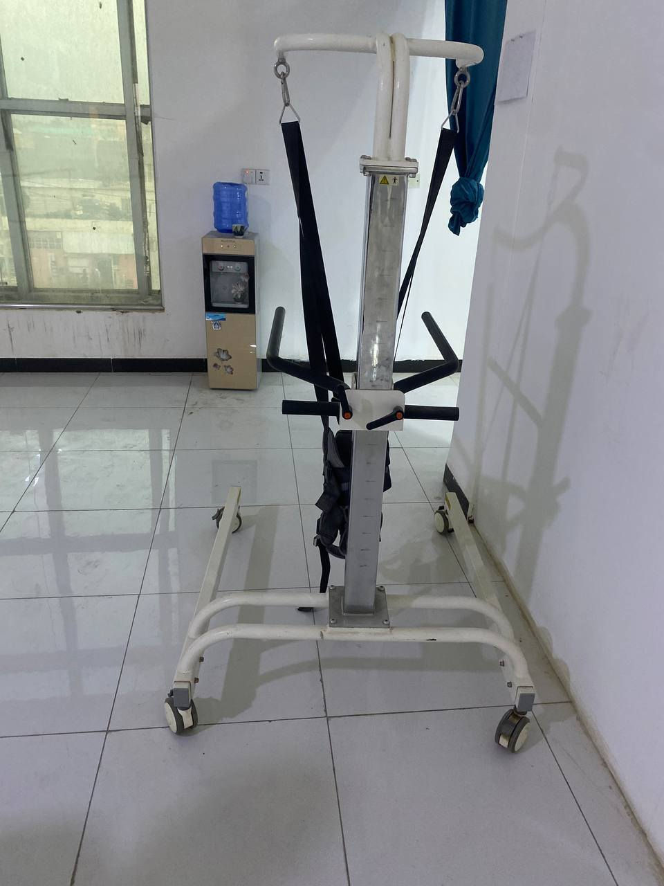 السلام عليكم أجهزة علاج طبيعي للبيع استخدام كلش قليل
1_ سدية مساج 
2 _ جهاز تدريب مشي 
3_جهاز فاكيوم 
للتواصل خاص او الاتصال ***********
