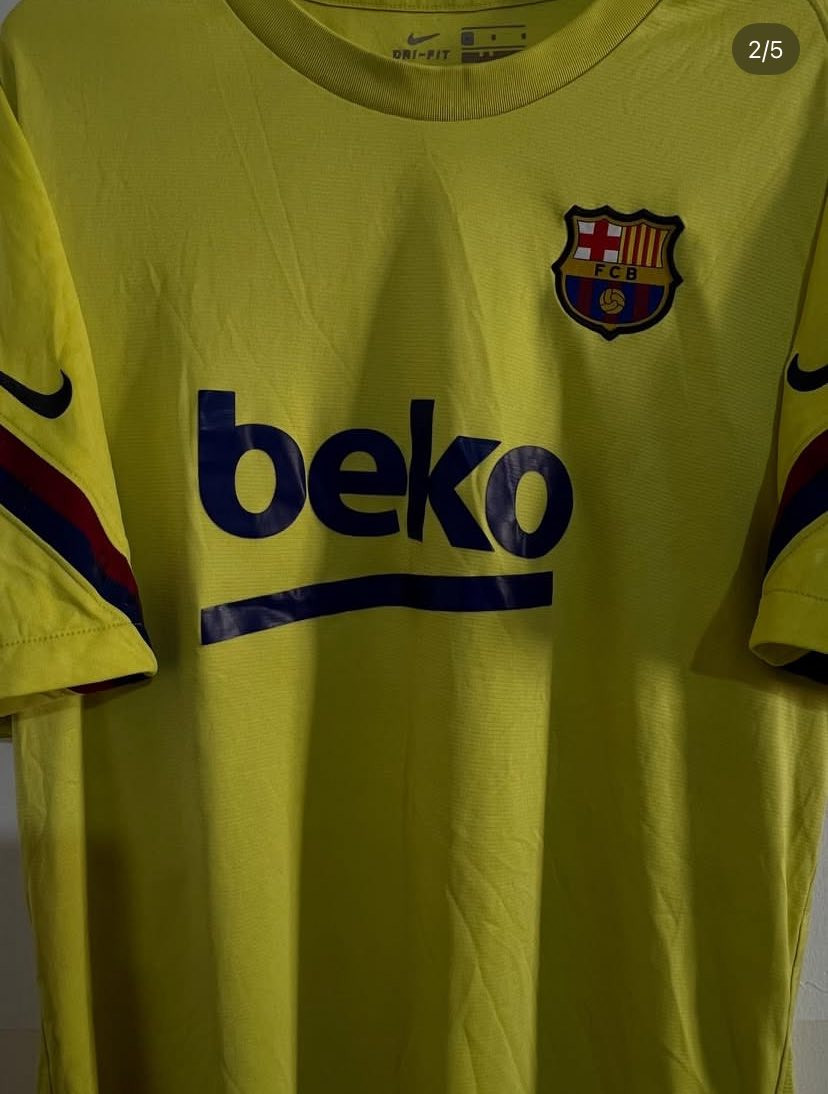 الحاله : اصلي وكالة غير مستخدم
الاسم: برشلونة تدريب موسم 2021

القياس : L

السعر : 20,000 مع التوصيل 🚚

يوجد توصيل الى جميع المحافظات العراقية⁩⁩


**إذا كنت صاحب هذا الإعلان وتريد حذفه لأي سبب، رجاءا أرسل رسالة إلى الدعم الفني**