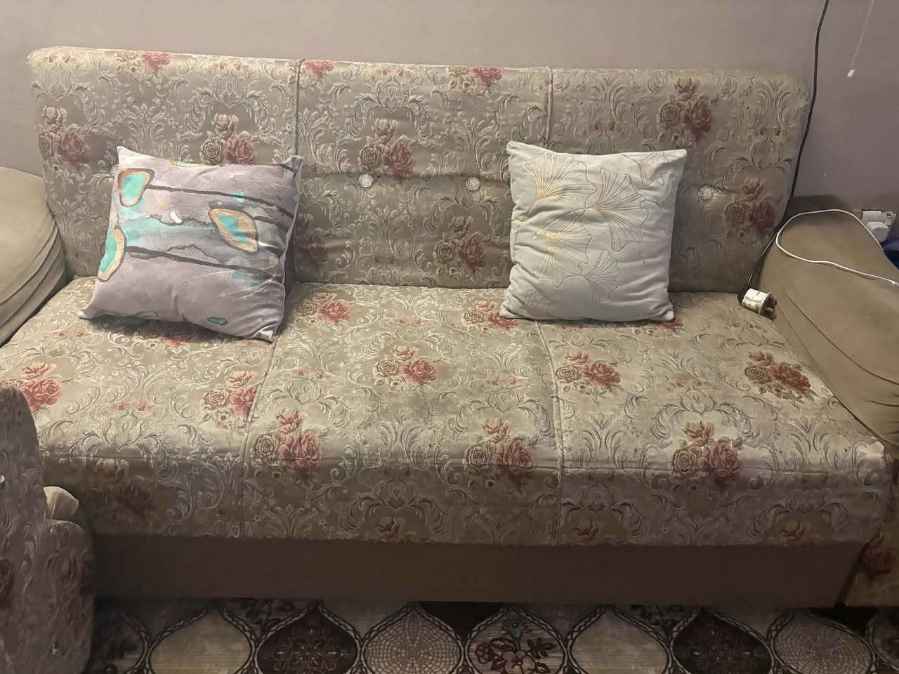 للبيع تخم 10 مقاعد ب 100 نهايته عنوان الشعب ***********
