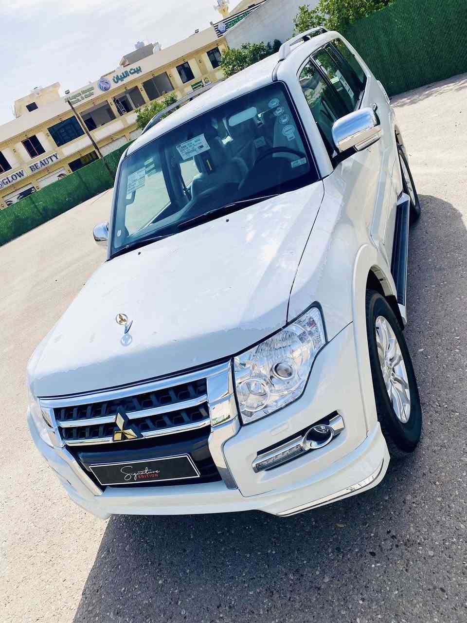 السلام عليكم 
صل على محمد وال محمد بسم الله ماشاء الله
انظف واقوى باجيرو بكل العراق شرط زيرو بعدها
للبيع فقط …للبيع فقط ***********
باجيرو حبتورموديل 2020 راس الارنب زيرو ماشية فقط 21 الف حقيقي شرط مكفولة من الصبغ والبارد والشخوط والحالوب السيارة جديدة لوك بعدها زيرو فول مواصفات محرك 3800 علامات ذهبية كشنات جلد وكهرباء ودفلوك مانع انزلاق ثلاجة تبريد امامي خلفي دمام حساسات كامرا حاكية بلوتوث تحكم ستيرن ٣ جهات مانع انزلاق ترايش كروم ويل جبير لحاية بلادية وغراض الشركة كله الاصلية بيها غير مستعملة ارضيات عدة كتلوكات طفاية عدة سويجات 2  السيارة زيرو بعد صالنصة بعدها ستيل ورقمها اربيل بسمي تحويل مباشر وشوف الصور واحكم النظافة بعدها تايرات الشركة وبالفايلون والشراي يتصل مكاني بغداد
