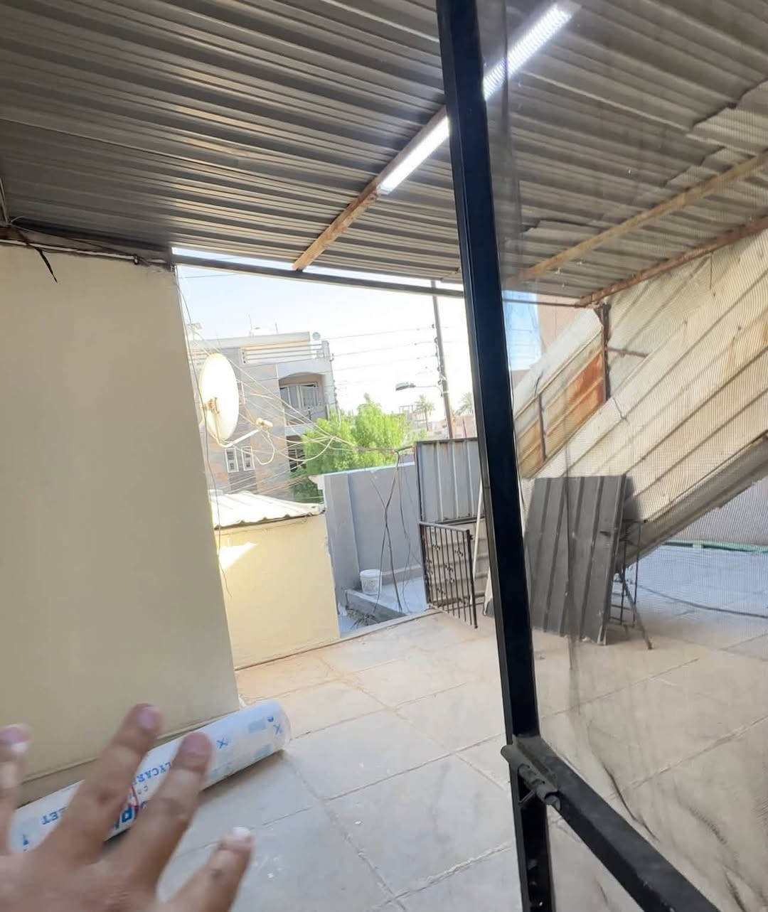 مشتمل للايجار ط اول 📍المنصور حي المتنبي
باب معزول 

غرفتين وصاله ومطبخ وخدمات 

مجهز سبالت + كاونتر 

السعر 800 الف 

عوائل او شباب او بنات (محترمين )

📍 للاستفسار والتواصل:

📞 ***********

📞 ***********

الغليون : للاستثمار والتطوير العقاري 

✨ إذا عندك عقار للبيع أو للإيجار، راسلنا والباقي علينا ✨

#عقارات_القادسية #عقارات_اليرموك #عقارات_المنصور #عقارات_الحارثية #عقارات_الكاظمية #عقارات_الاعظمية #عقارات_العطيفية #عقارات_حي_الجامعة #عقارات_حي_العدل #عقارات_حي_الخضراء #عقارات_الغزالية #عقارات_العامرية #عقارات_حي_الجهاد #عقارات_حي_الحسين #عقارات_البياع #عقارات_السيدية #عقارات_الدورة #شقق #ايجار #للايجار #استثمار #مجمع #طابو_زراعي #للبيع #عقارات_زيونه
