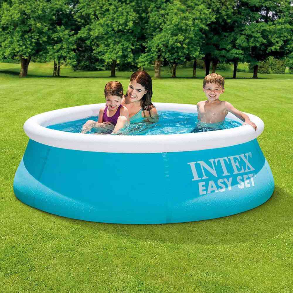 المنتج هو مسبح انتكس الدائري القابل للنفخ (Intex Easy Set Pool)، وهو مسبح عائلي مخصص للأطفال فوق سن 3 سنوات. يتميز بسهولة وسرعة التركيب والملء بالماء.أهم مواصفات المنتج:الأبعاد الكلية: القطر 1.83 متر (6 أقدام)، والارتفاع 51 سم (20 بوصة).السعة الاستيعابية: يتسع لحوالي 880 لتر من الماء (عند ملئه بنسبة 80%).المادة المصنعة: مصنوع من مادة الـ PVC الثلاثية الطبقات (3-ply) المقاومة للثقب لزيادة المتانة. سعره 45,000 والتوصيل مجاني
تواصل واتساب***********
المنتج هو مسبح انتكس الدائري القابل للنفخ (Intex Easy Set Pool)، وهو مسبح عائلي مخصص للأطفال فوق سن 3 سنوات. يتميز بسهولة وسرعة التركيب والملء بالماء.أهم مواصفات المنتج:الأبعاد الكلية: القطر 1.83 متر (6 أقدام)، والارتفاع 51 سم (20 بوصة).السعة الاستيعابية: يتسع لحوالي 880 لتر من الماء (عند ملئه بنسبة 80%).المادة المصنعة: مصنوع من مادة الـ PVC الثلاثية الطبقات (3-ply) المقاومة للثقب لزيادة المتانة. سعره 45,000 والتوصيل مجاني
