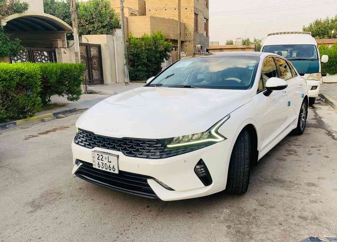 ‏ تحيه طيبه السلام عليكم ورحمة
كيا كي فايف (k5) 2022

الموديل 2022(خليجي ) .
المحرك : 2.000 . 4سلندر/
العداد70الف 

 المواصفات
فتحة سقف(بانوراما)
دخول ذكي(بصمة) +تشغيل عن بعد
شاشة اصلية +كاميرا +حساسات
المصابيح الامامية زنون+LED
المصابيح الخلفية LED
مقاعد تدفئة تبريد
مقاعد جلد+كهرباء
سايد بريك بصمة
اوتو هولد
محدد سرعة
فول تحكم ستيرن
درايف مود
مري كهرباء
 المواصفات المعروفه خليجي
رقم اربيل جديد تحويل ثاني يوم
‏السعر  خاص
اي اسفستار رقم صاحب السياره
***********
