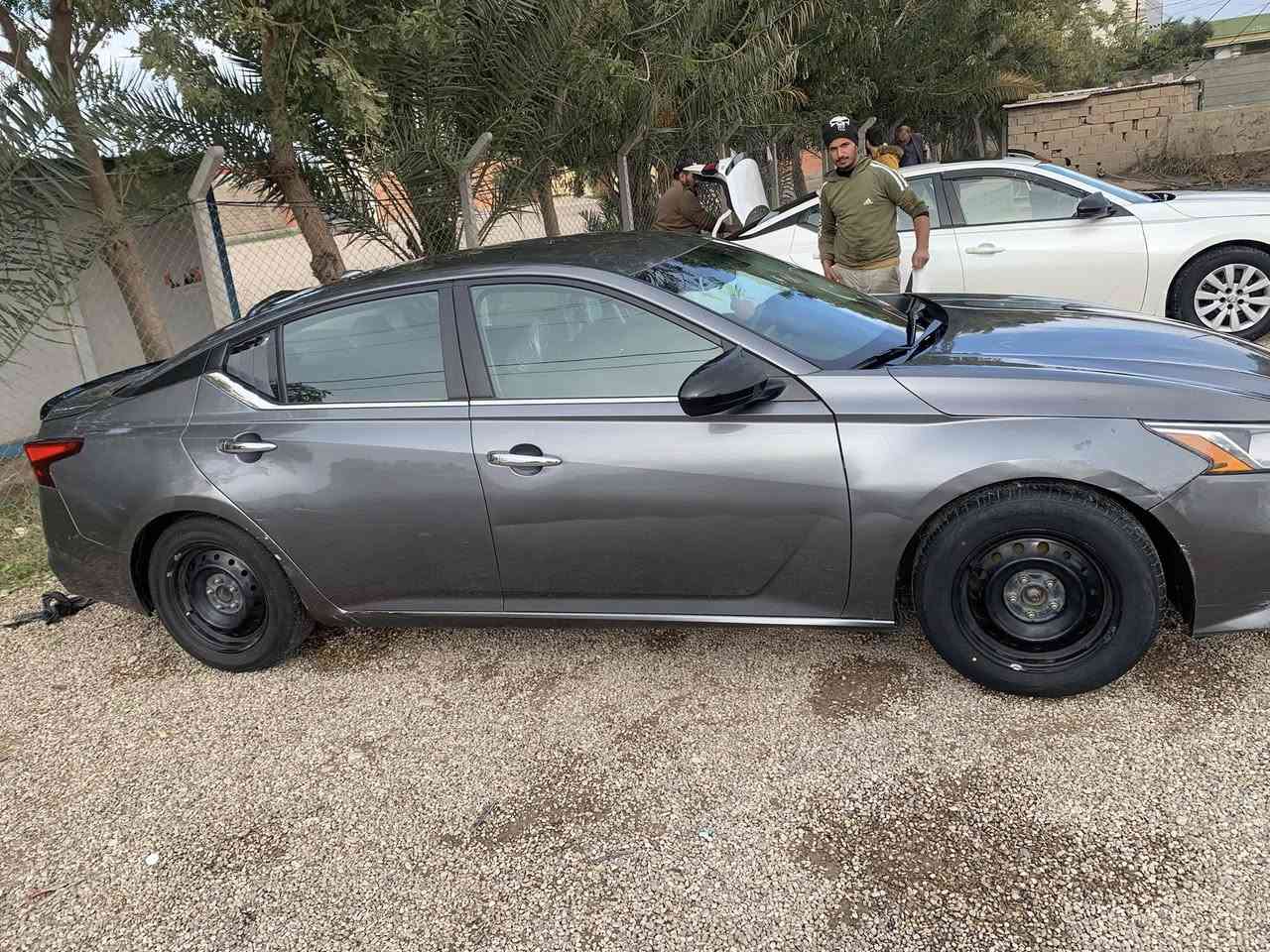 نيسان التما موديل 2019 
موصفات S
حادث جمرلغات لخلفيه. شي خفيف 
السعر 134بيها مجال 
***********
