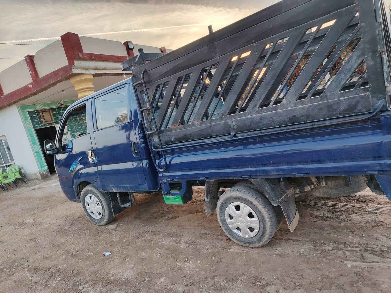 للبيع كيا دبل قماره 2007 رقم بغداد
محرك 3000 جديد كير اكسن خير من الله سنويه جديده 
بلاديه مكفوله من ضربه وتبديل مصبوغه اثر جراد جماليه تحويل مباشر السعر 88
مكاني بابل الحله ***********
***********
