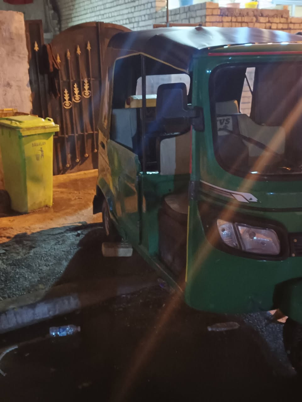 تي في اس موديل 22 تكتك نضيفه مكينه خرسه شرط معدل خير م̷ـــِْن يم الله التكتك بيها ضربه بلغد وبصفحه البانزين معمرات بيها كم طخه بسيطه بس هيا نضيفه وحلوه عوزها ترتيبات شويه تصعد بيها وين،ميعجبك تاخذ تراي بخدمتك رايدها ب 6800 ومجالها بسيط التكتك مو بسمي بسم واحد بحي الجهاد اتكفلك تحويل شوكت ماتريد عنواني بغداد حي العامل ***********
