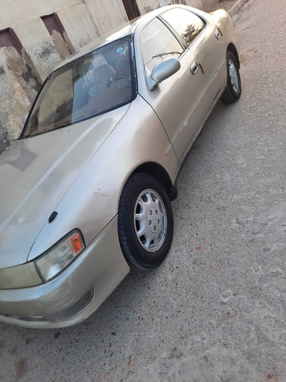 كرستا مكفوله من الكص والنقل الجثه رقم بصره نكليزي هزه وسنويه جديده مكينه وكير اثنين ونص جدد تخم تاير حداديه جديده عنوانها ميسان المجر الكبير سعرها ٥٨ وبيها مجال ***********
