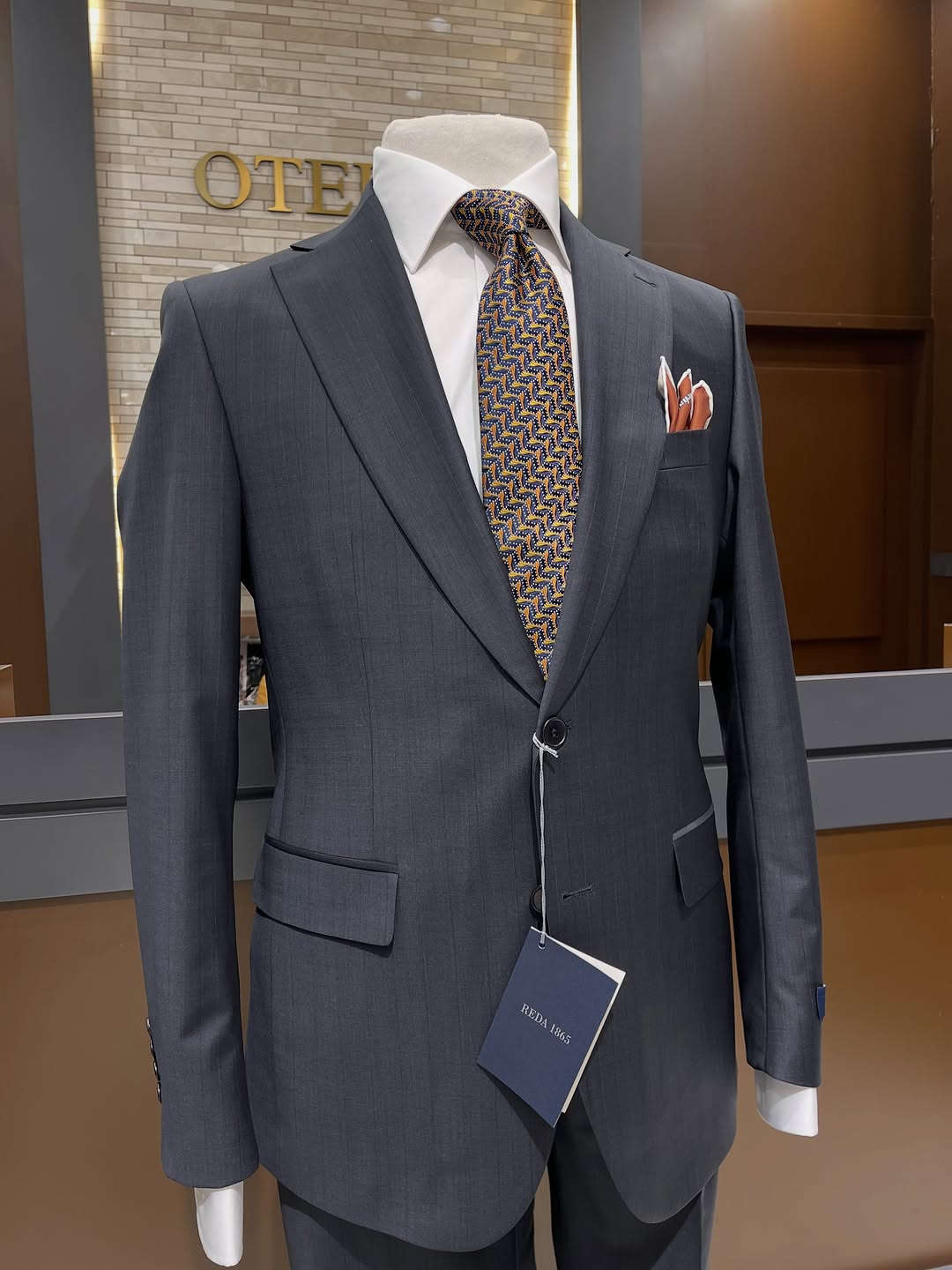 Be elegant with Otello🇮🇹

العنوان : الجادرية / شارع فندق بابل 
مقابل مطعم أسرار آدم واسواق وفر 

واتس اب : ***********
