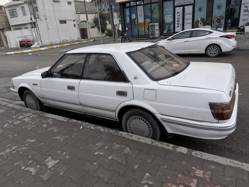 السلام عليكم ورحمة الله وبركاته ..هارتوب موديل (91) بأسمي تحويل مباشر كير ومكينه فيفيتي 2.5 السياره مابيها ضربه ولا صبغ نظيفه وجاهزه من كلشي تبريد كهربائيات كلها شغاله السعر (55) وبيها مجال ، مكانها كربلاء مركز المدينه ، للاستفسار الاتصال (***********).
