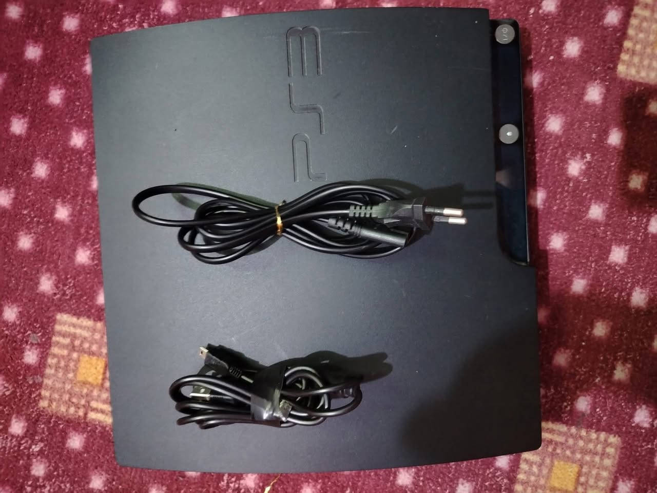 بلي ستيشن ثري للبيع سعر 120 وبيه مجال بسيط استفسار ع رقم ***********
