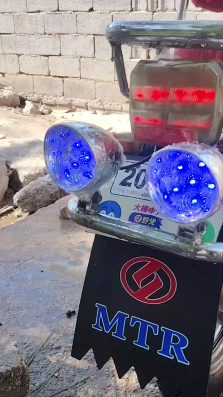 جوندا هوشا موديل 2022اوراق اصولي جاهزه من كلشي باتري جديد كهربائيات كلها شغاله نگره سلف العنوان بابل الكفل ***********
السعر 850 بلاش
رجائاً المو شراي لا يتعبني تفاصيل كامله والفيديو مصور كلشي
