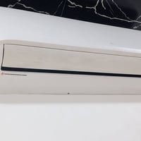 سبلت للبيع مستعمل شي قليل ماركةLG طنين جديد07718275256