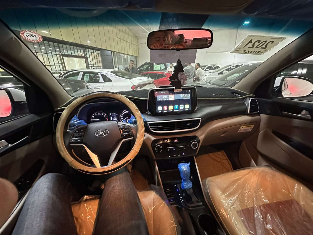 السلام عليكم اخوان واخواتي توكسان 2021 خليجي مكفوله كفاله عامه ببس ملاحضه صغيره شخط في الباب الخلفي
المواصفات 
مكينه 2000
دبل كرسي كهرباء
تبريد قطعتين
حساس امامي و خلفي
مري كهرباء
بصمه تشغييل عن  بعد 
شاشه كبير
اللممشى/-64الف

السعر//-195
الرقم//-***********
