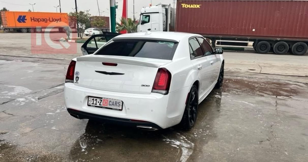 سلام عليكم 
للبيع كرايسلر تورنكL موديل 21
مواصفاتها  كلش حلوه عده الفتحه 
حساسات امامي خلفي +جانبي +اشاير بالمري + اشاير ترحيب كشنات جلد تدفئه تبريد بلادي ماشيه 64مايل
 رقم بغداد بسمي شخصيآ
سياره على وضع الشركه كلش جديده 
 تخم تاير جديد منضومه لايت زنون جديده شادلها  
السياره حادثها قطعتين صبغ فقط بدون دواخل صور الحادث بالمنشور 
المكان بغداد التاجي 
***********
