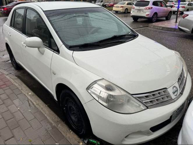 نيسان تيدا ياباني موديل 2009 
كير توماتيك كير محرك شرط مو حزام بس ابيع حزام صبغ بدون دواخل بدون ارباكات رقم سنويه هزا جديد 
سعر 80$ مجال مكان دهوك 
رقم تلفون *********** دهوك, العراق
