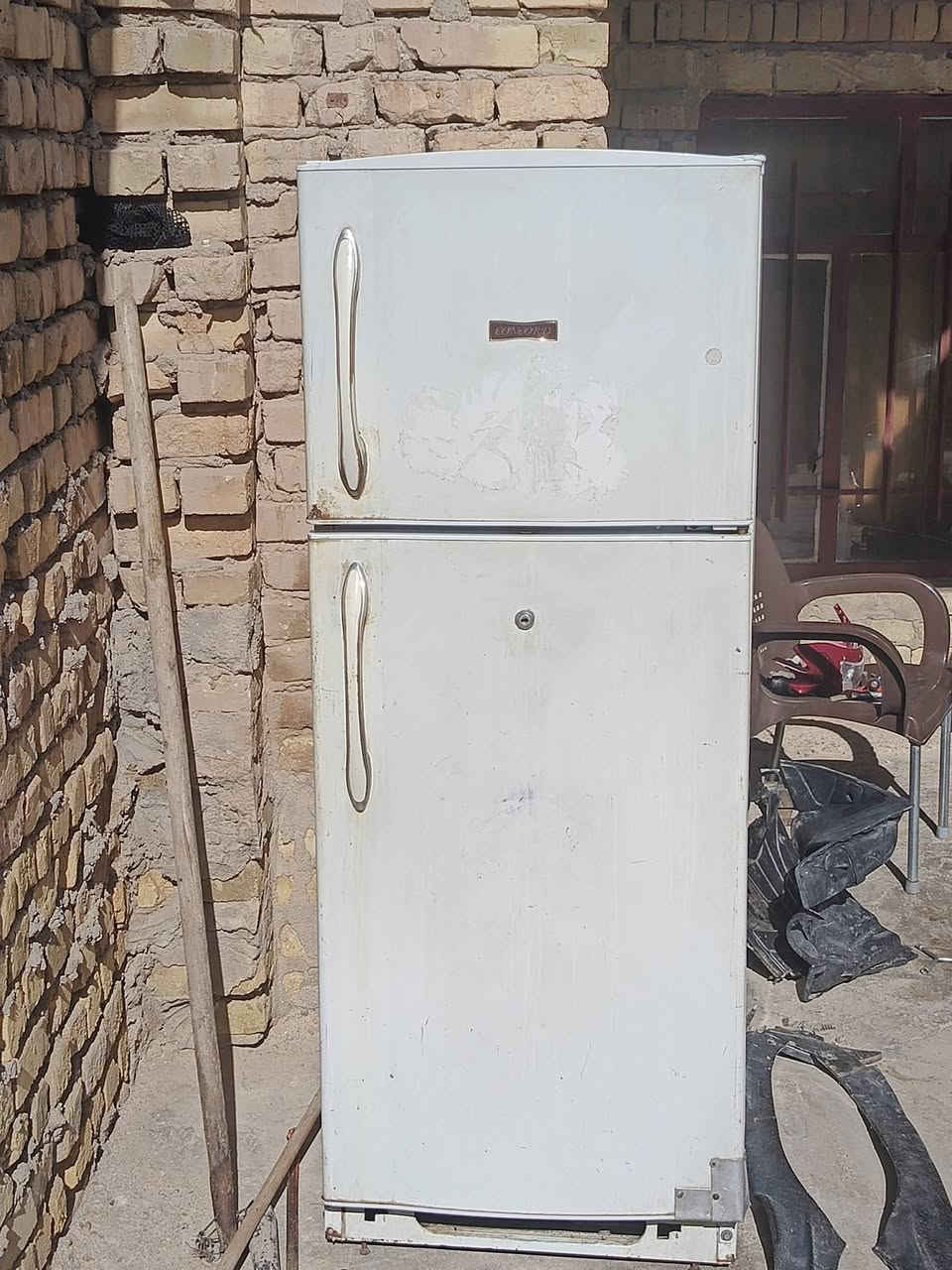 للبيع مرات ما تجمد بس تبرد مرات هيج السعر 100قفل رقمي ***********
