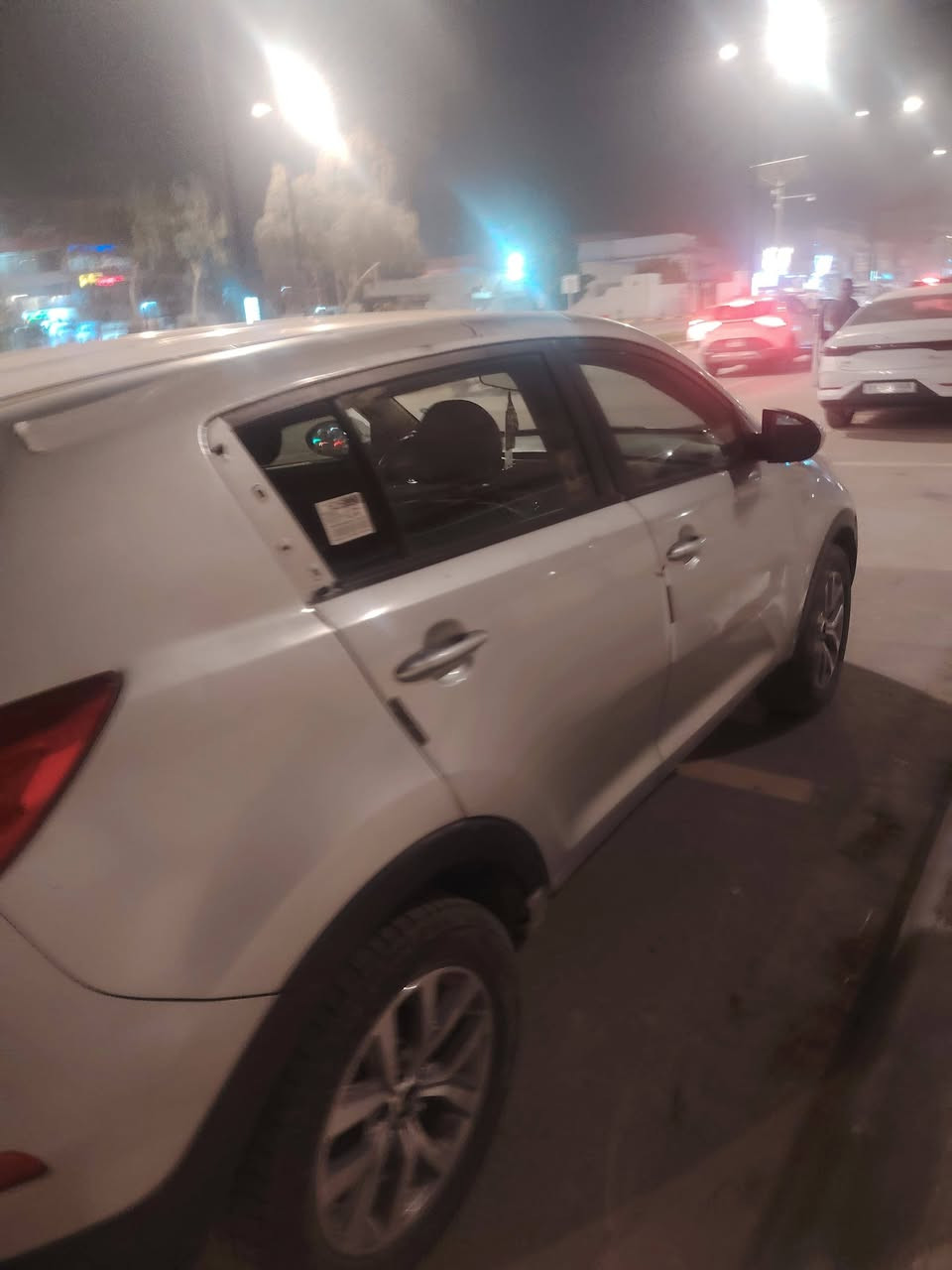 سبورتج 2016
محرك بانزين بانزين بانزين
محرك ٢٤٠٠ GDI
كصة جنطه وشغل باجات درجة أولى 
محرك وكير بل جيس
متوم وكامل انكليزي
عنواني بابل
السعر 57 وبيها مجال قليل
***********
